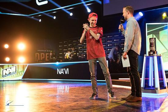 2025王者荣耀KPL年度总决赛门票售罄引发热议